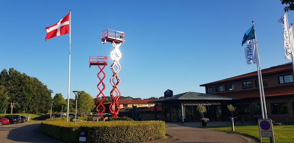 Two Snorkel lithium compact scissor lifts were taken to Loxam Denmark’s sales meeting for presentation for branch managers and sales personnel